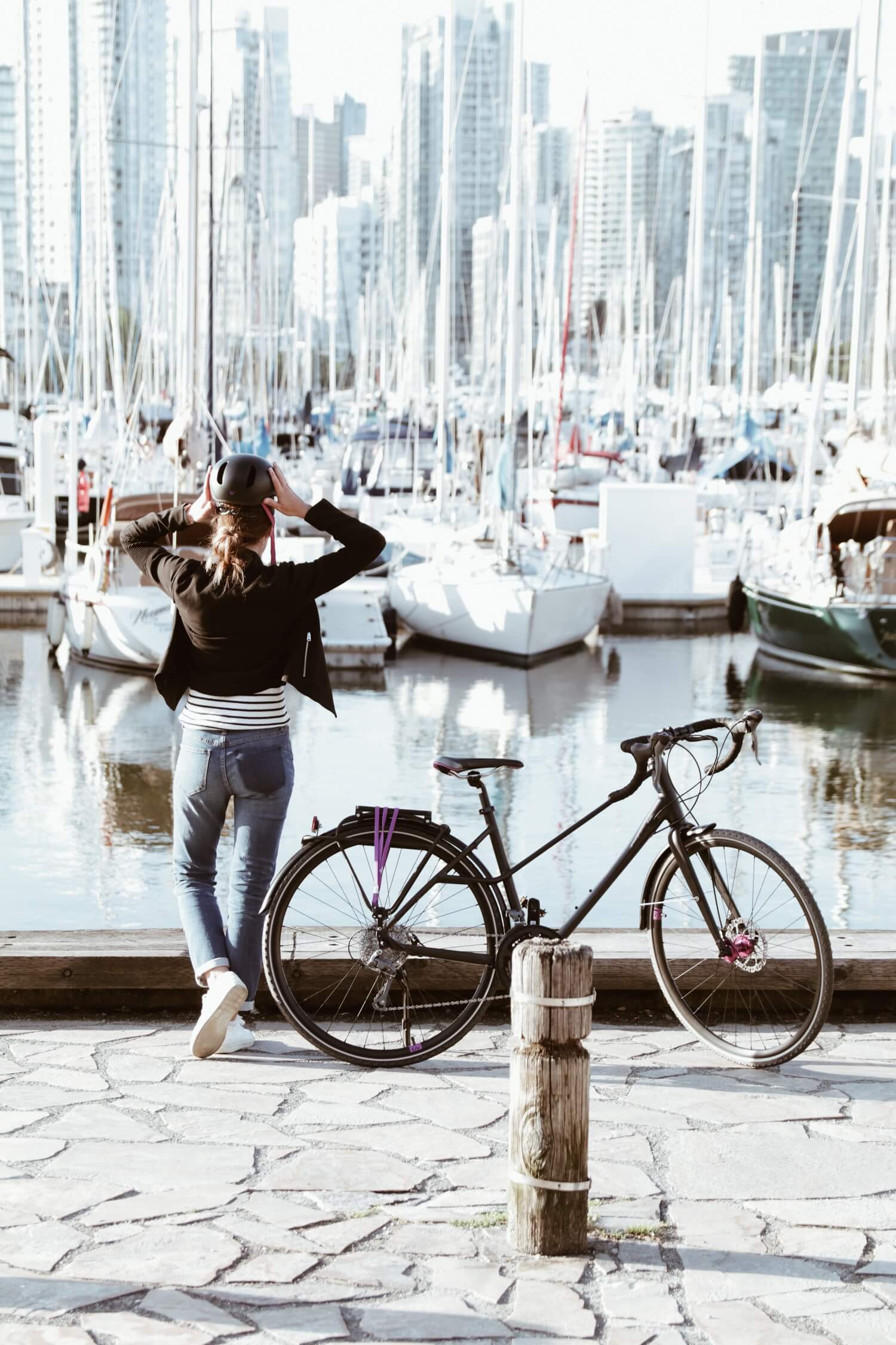 Paseo en bicicleta por la costa 