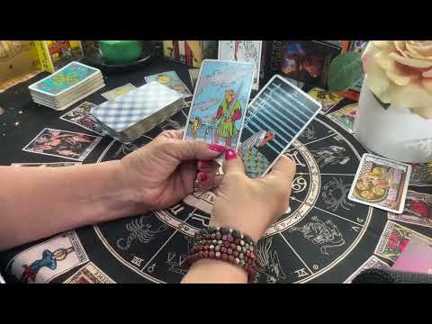 LIBRA♎️ REMORDIMIENTO! QUIERE ESTAR EN FAMILIA DE NUEVO! SE ARREPIENTE DE LO QUE HACE TIEMPO HIZO!