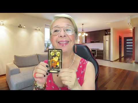 SAGITARIO!  Solo guarda secretos bajo esa sonrisa fingida! No sabes lo que lleva dentro!