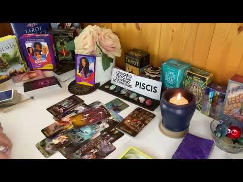 PISCIS AMOR! Se rinde ante tí! No puede más con su pena y orgullo! Viene a hablarte!